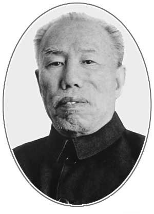 成仿吾